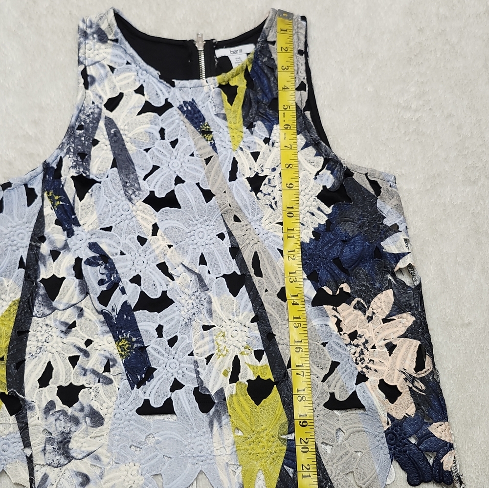 • Bar III Women's Blue Multicolor Floral Print Sleeveless Embroidered Top Medium - Picture 10 of 11